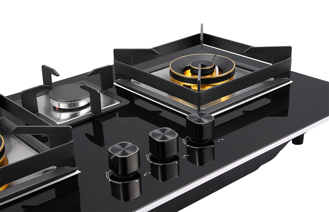 The FBH-G78-3CB-02 is a modern 3 burner kitchen hob with a sleek black toughened glass finish, three control knobs, and sturdy metal supports around each burner, isolated on a white background.